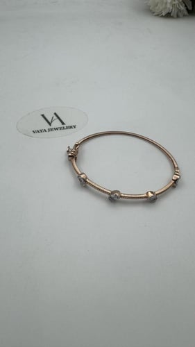 سوارة ذهب عيار 18