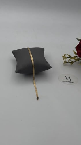 سوارة ذهب عيار 18