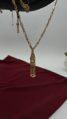 طقم ذهب عيار 18