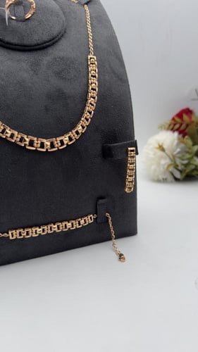 طقم " لازوردي " ذهب عيار 21