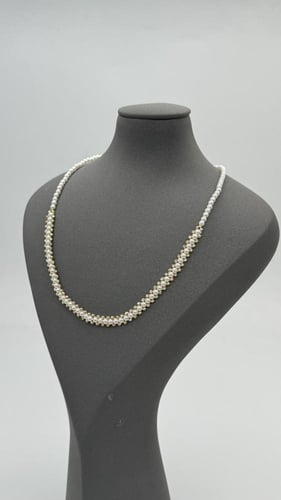 عقد لؤلؤ ذهب عيار 18