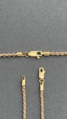 عقد مع اسواره ذهب عيار 18