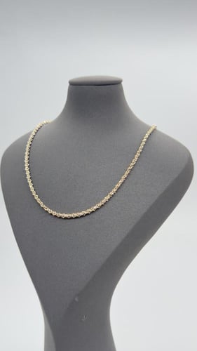 عقد مع سوارة (ذهبي ابيض )