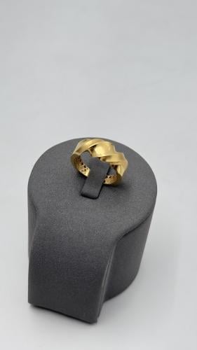 خاتم ذهب عيار 18