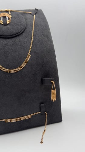 طقم ذهب عيار 21