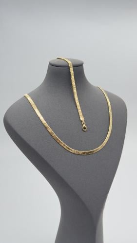 عقد مع اسواره ذهب عيار 18