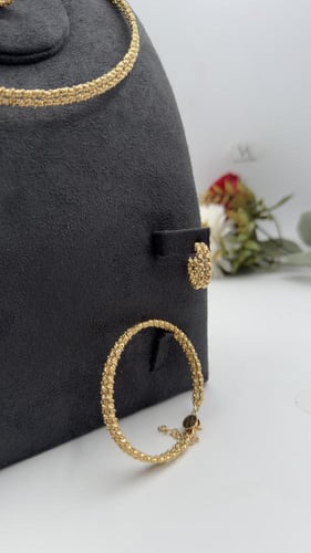 طقم ذهب عيار 18 " دوريكا "