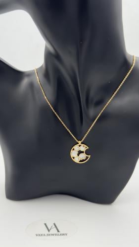 عقد ذهب عيار 18