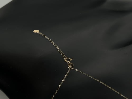 عقد مميز ذهب عيار 18