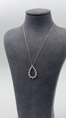 عقد ذهب عيار 18