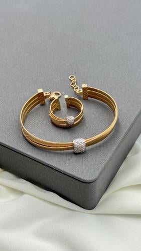 سواره مع خاتم ذهب عيار 18