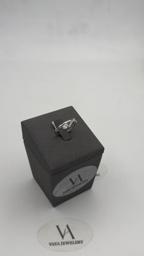 خاتم ذهب عيار 18