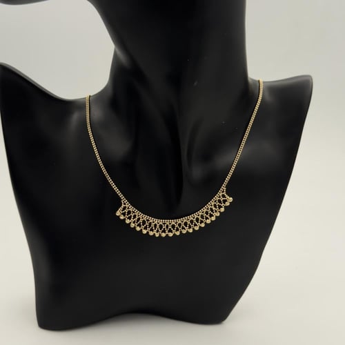 عقد ذهب عيار 18