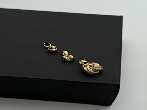 تعليقة ( المبروم ) ذهب عيار 18