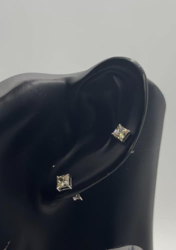 حلق ذهب عيار 18