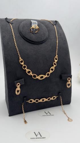 طقم ذهب عيار 21