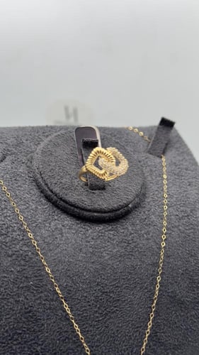 نصف طقم ذهب عيار 18