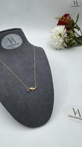 عقد ذهب عيار 18