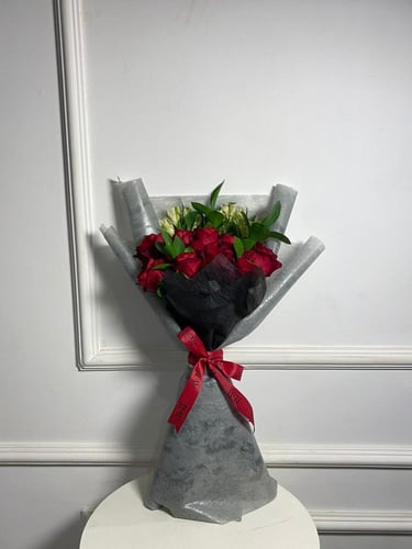 باقة السحر الأحمر