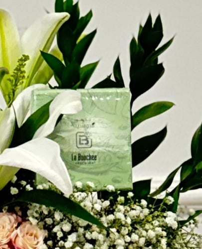 فازة البتلات الراقية