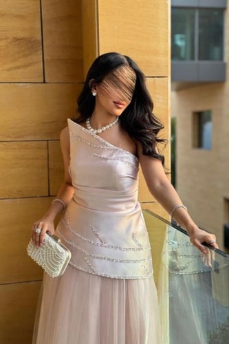 فستان كاترين ستير تل كلوش دبل ميكادو