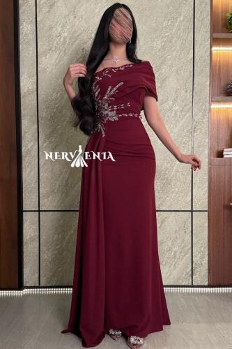 فستان ون شولدر كريب تطريز شجري