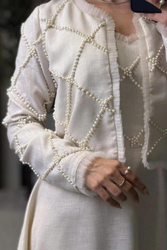 فستان إليجانس نوار تل بفصوص