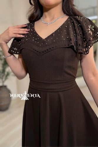 فستان كريب اليغانس مزخرف