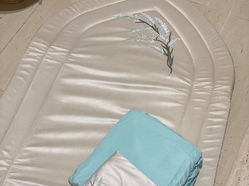 طقم سجادة مبطنه من غير تنسيق