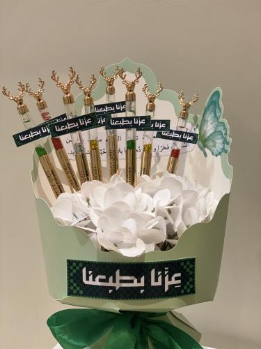 بوكية ١٠ اقلام آيلاينر