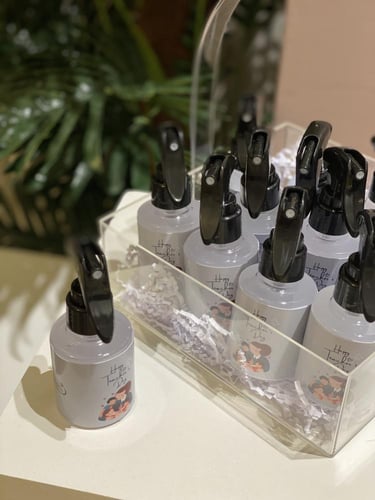 12 معطر مع حامل اكريلك