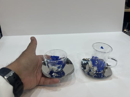 طقم بيالات وفناجيل زجاج مع ورد مجفف