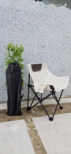 كرسي رحلات قابل للطي بيج