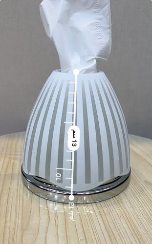 علبة مناديل هرمي