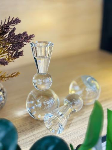 قاعدة شموع كرستال