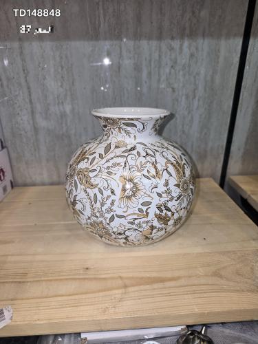 مزهرية سيراميك مزخرفة