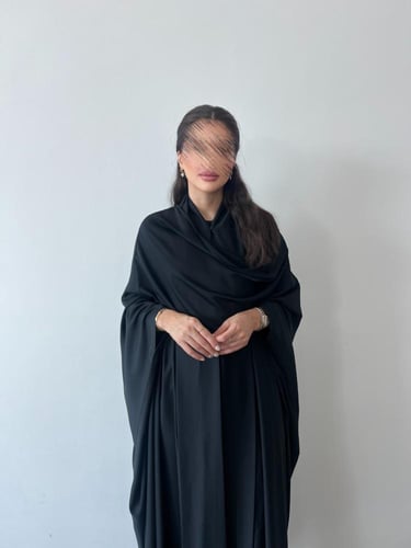 عباية الفَيصل - اسود