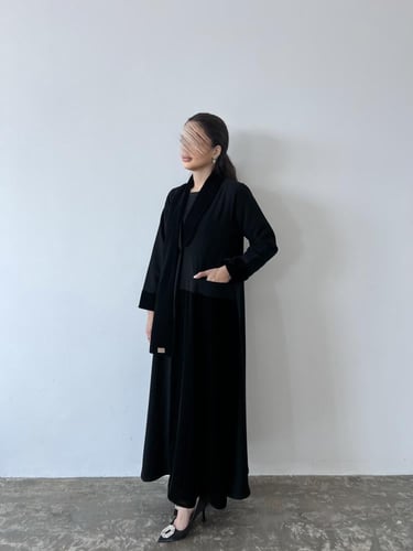 عباية اُوكتار - اسود