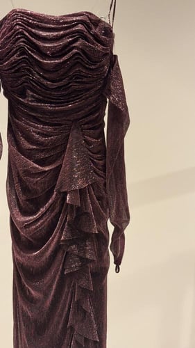 فستان مع أكمام 19-1