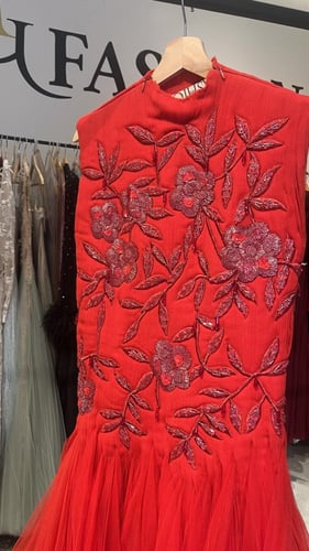 فستان أحمر 69-0