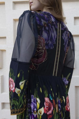 فستان بطبعه