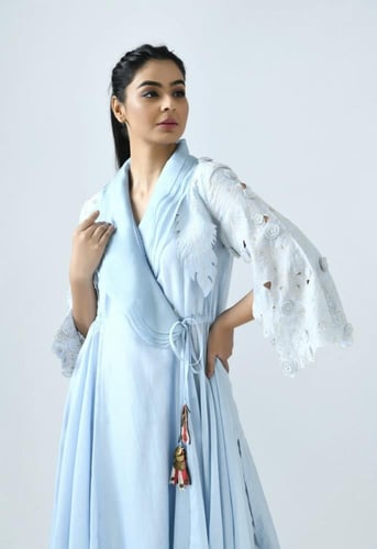 فستان بربطه