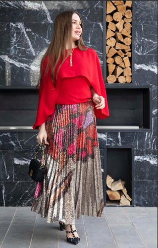 طقم نوف احمر