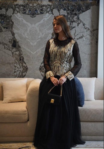 فستان أسود 18-0