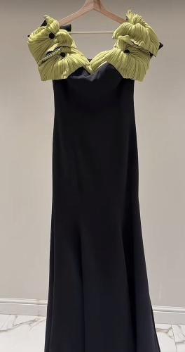 فستان أسود باكمام اخضر 86-1