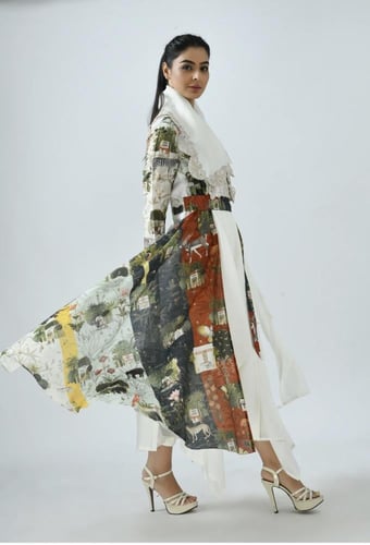 فستان بطبعه