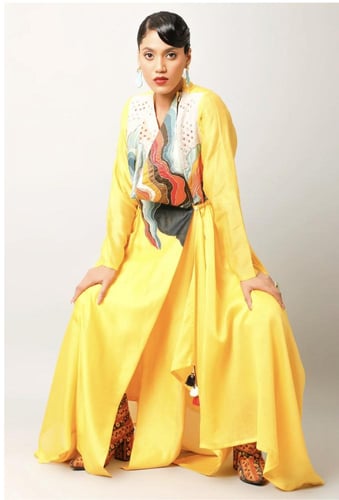 فستان بحزام