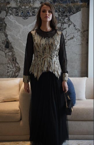 فستان أسود 18-0