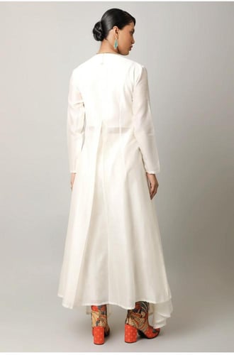 فستان بحزام