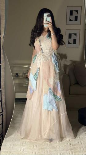 فستان هندي وردي